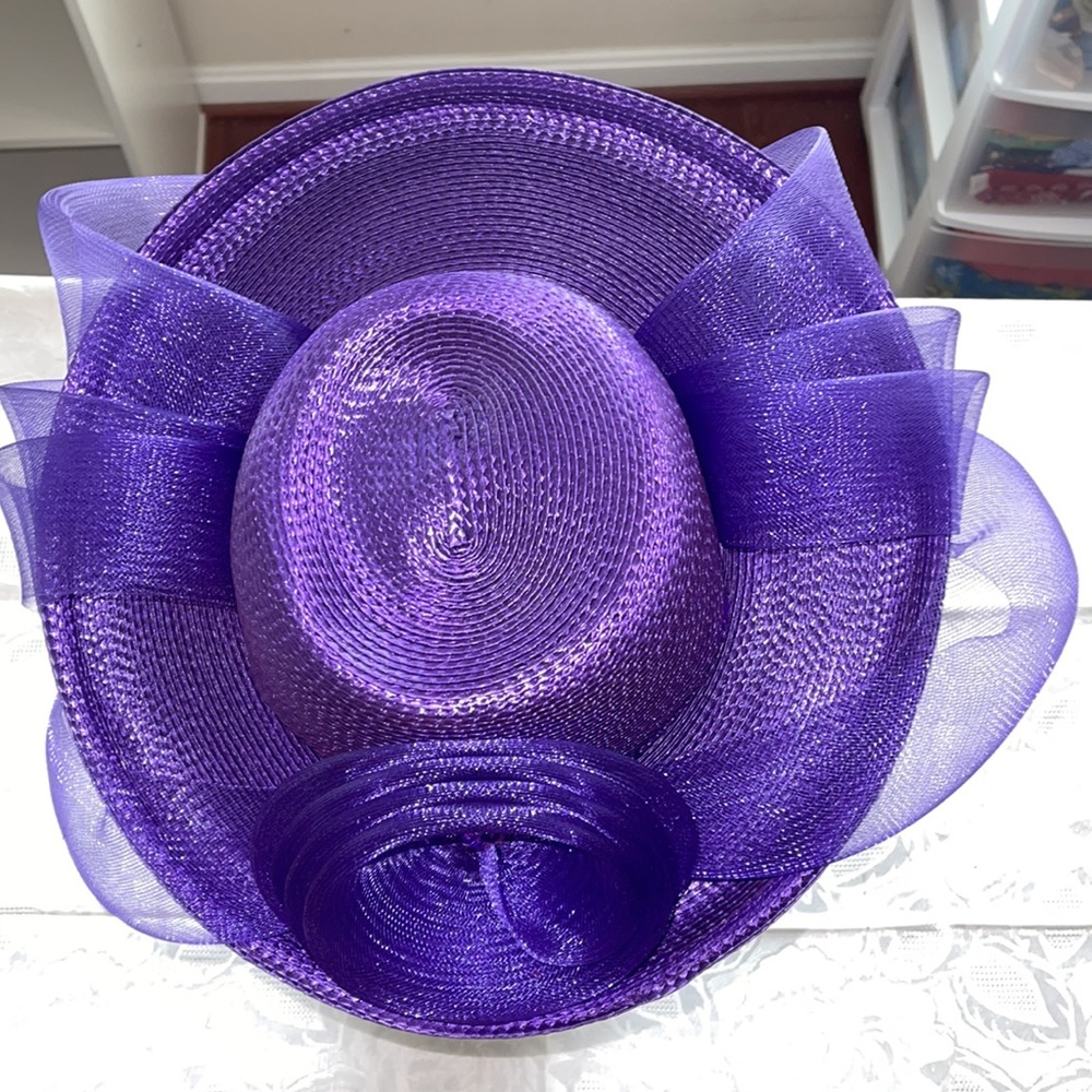 GORGEOUS PURPLE HAT WITH NECK STRING - Picture 8 of 9